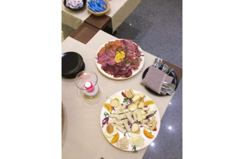Bhb Hotel ماندوريا المظهر الخارجي الصورة