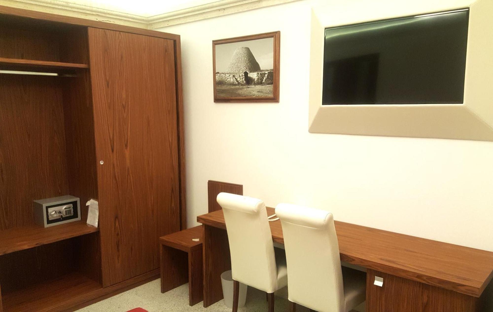 Bhb Hotel ماندوريا المظهر الخارجي الصورة