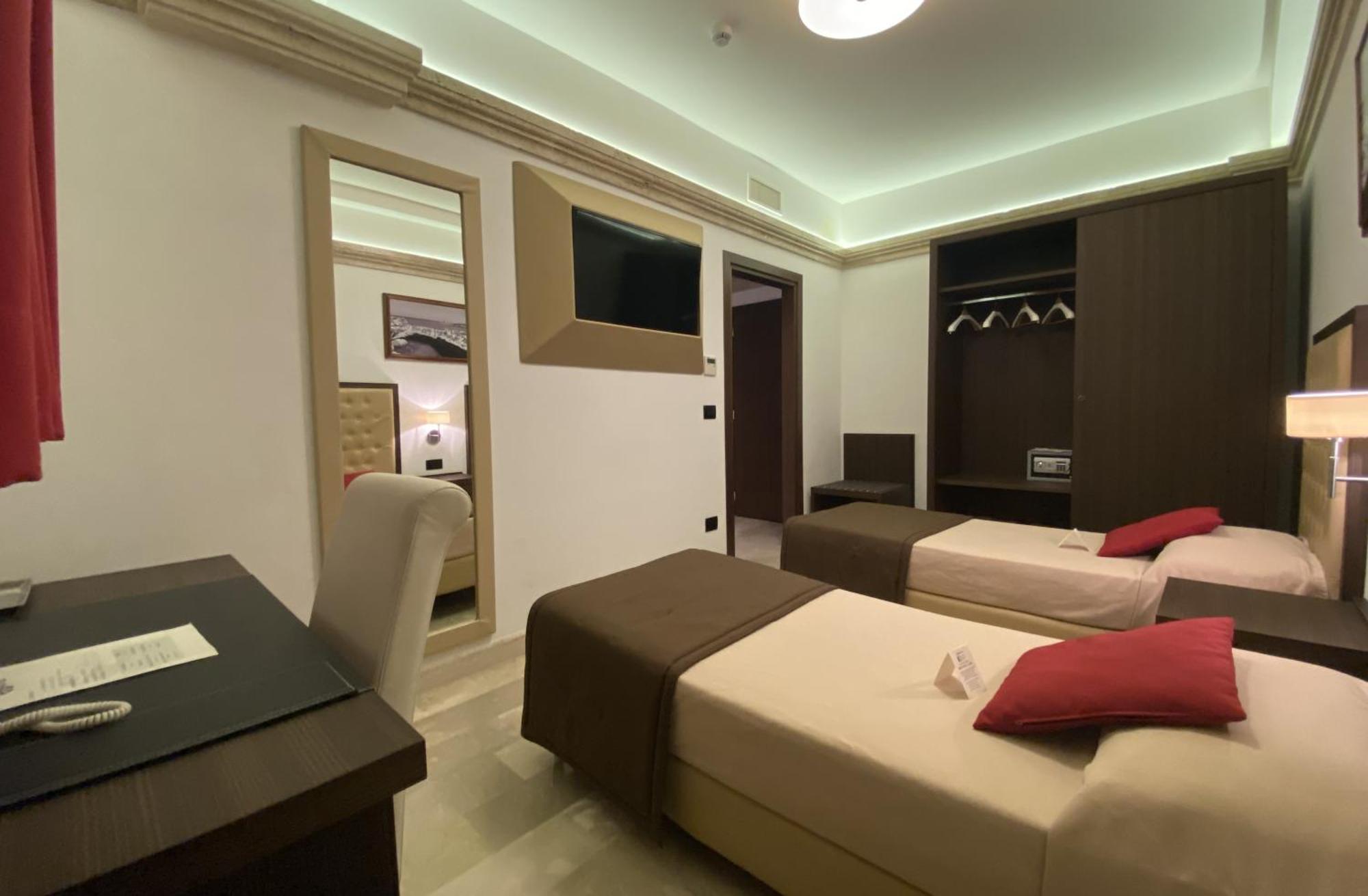 Bhb Hotel ماندوريا المظهر الخارجي الصورة