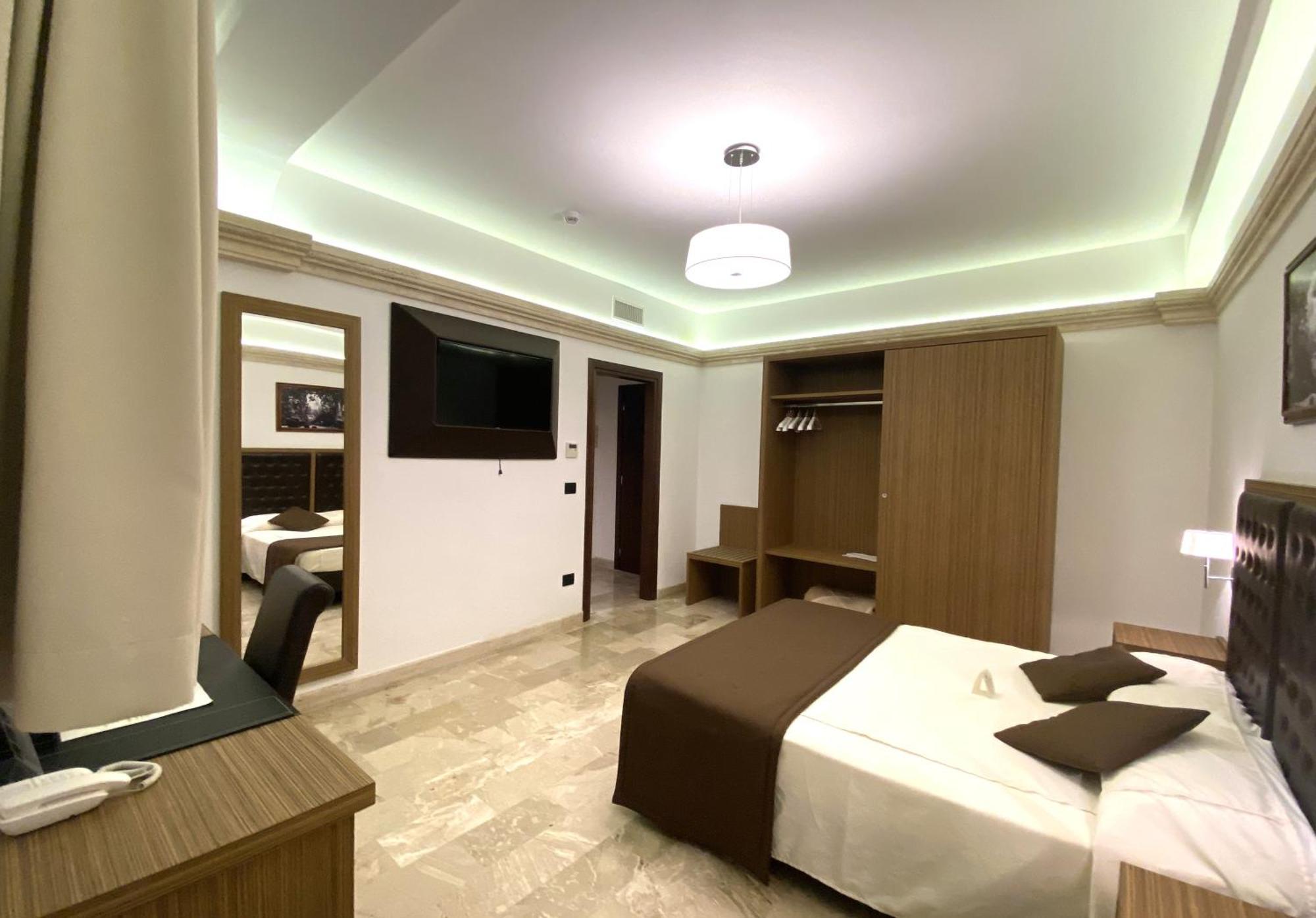 Bhb Hotel ماندوريا المظهر الخارجي الصورة