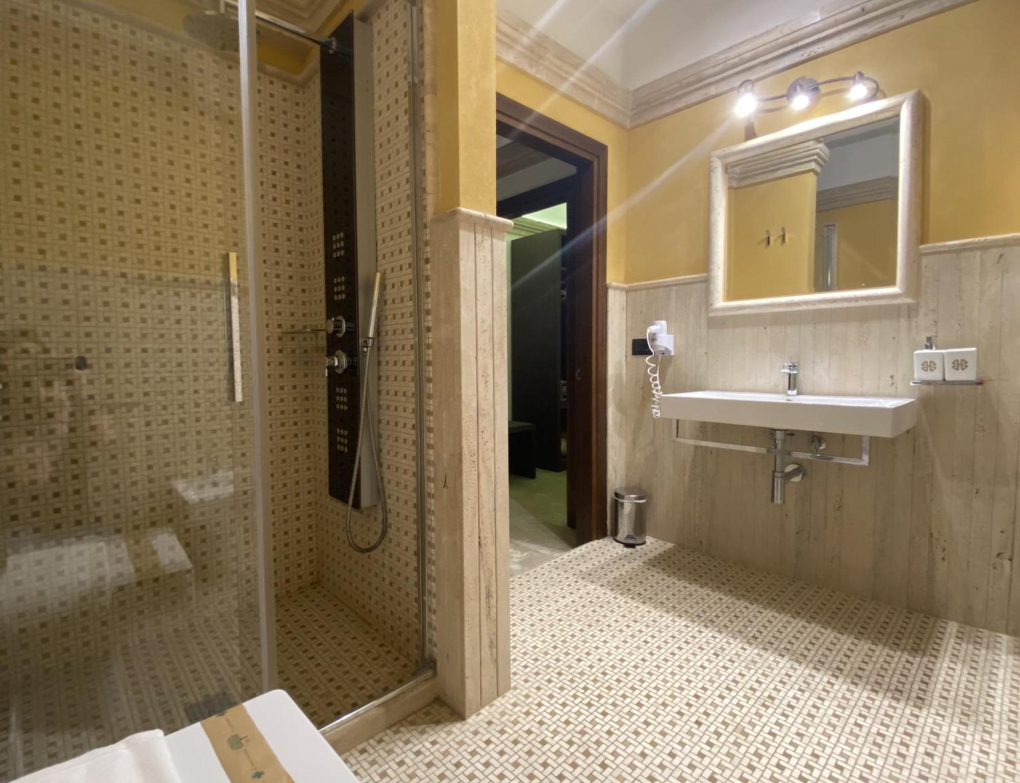 Bhb Hotel ماندوريا المظهر الخارجي الصورة