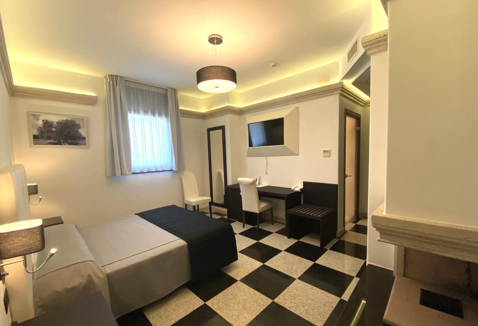 Bhb Hotel ماندوريا المظهر الخارجي الصورة