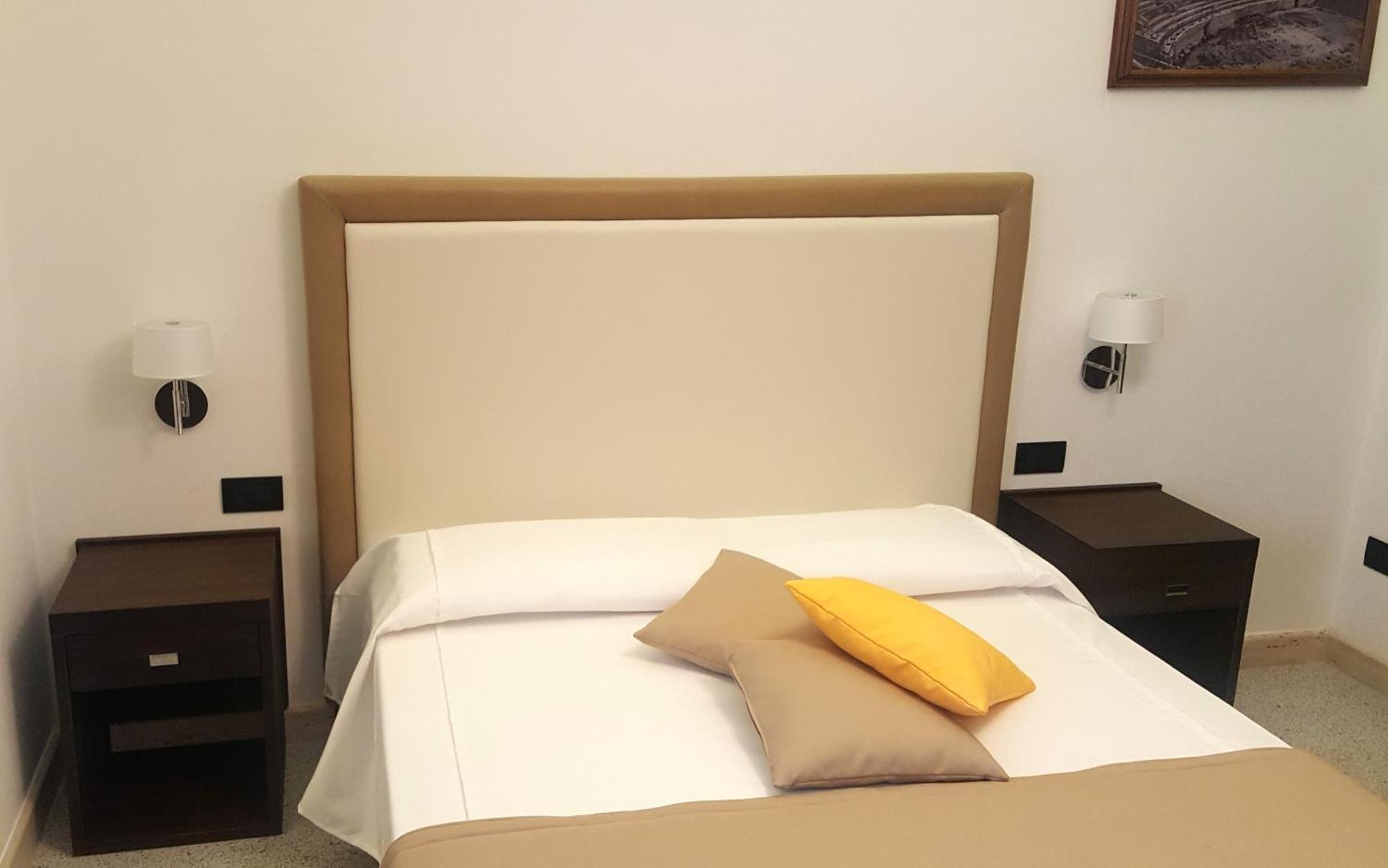 Bhb Hotel ماندوريا الغرفة الصورة