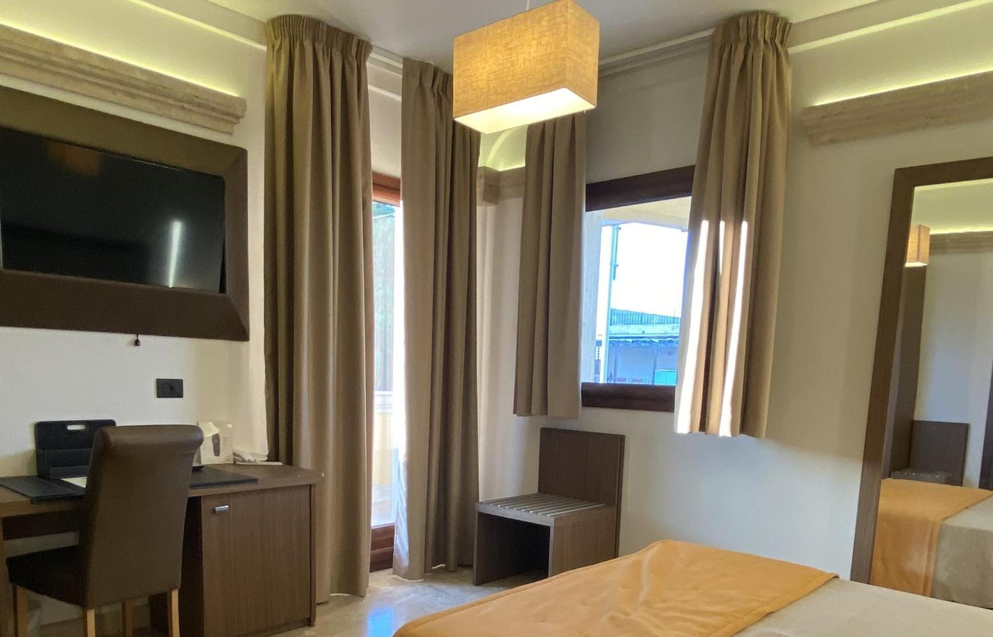 Bhb Hotel ماندوريا الغرفة الصورة