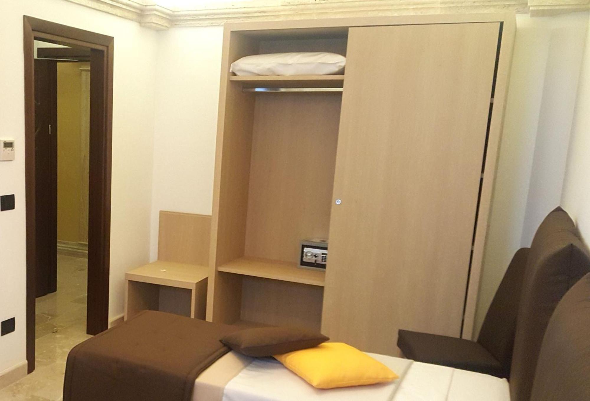 Bhb Hotel ماندوريا الغرفة الصورة