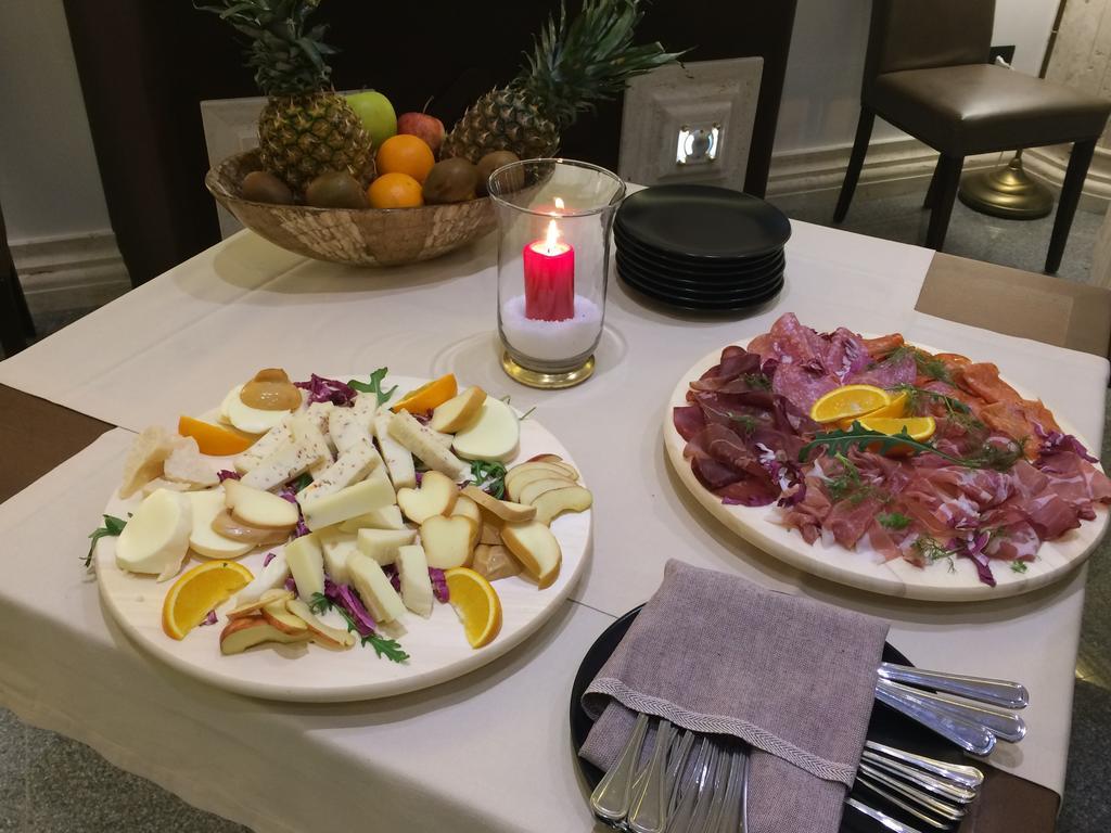 Bhb Hotel ماندوريا المظهر الخارجي الصورة