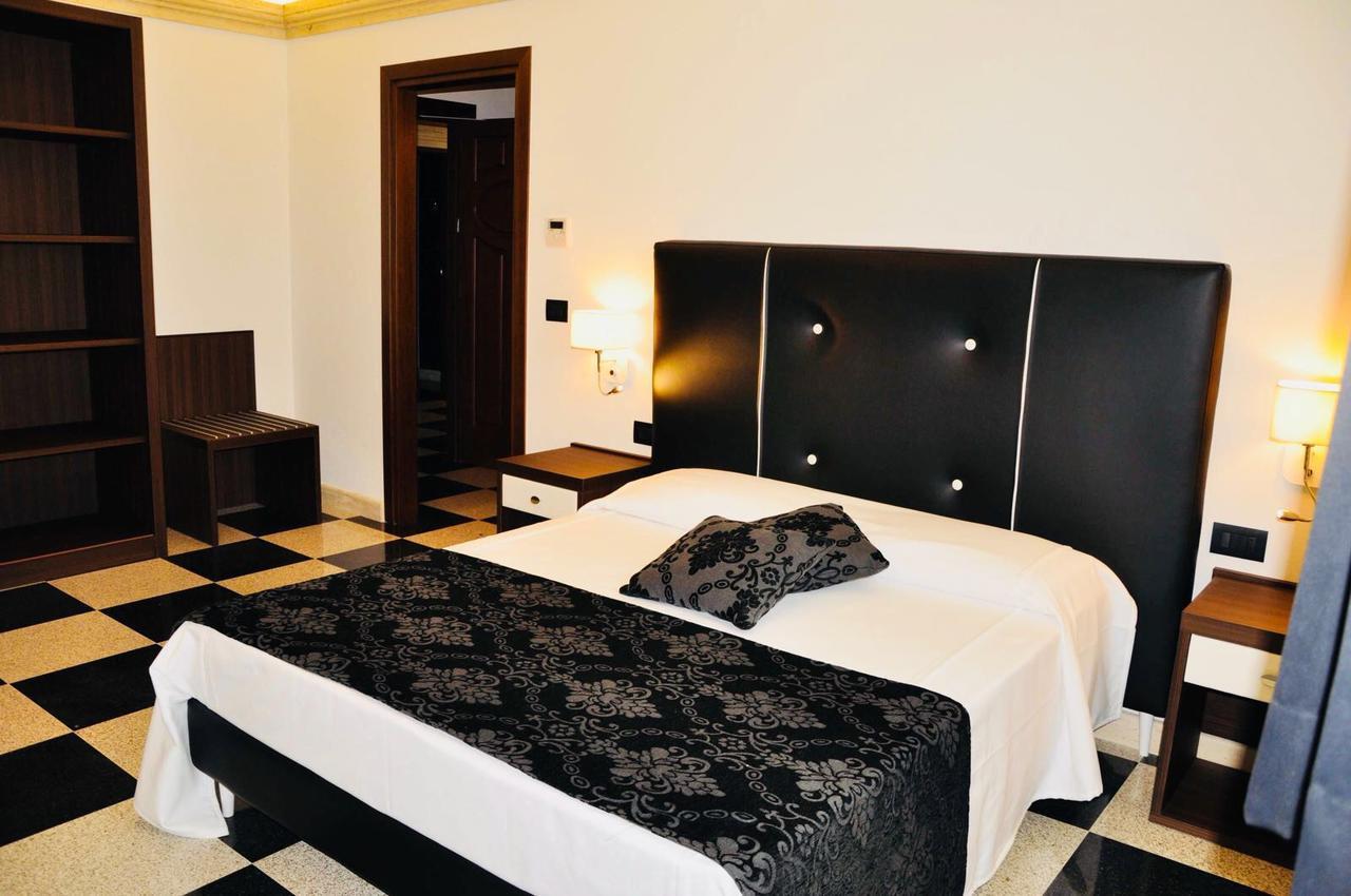 Bhb Hotel ماندوريا المظهر الخارجي الصورة