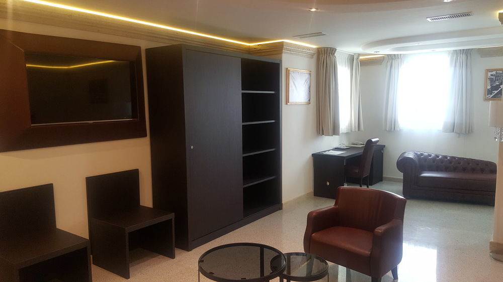 Bhb Hotel ماندوريا المظهر الخارجي الصورة